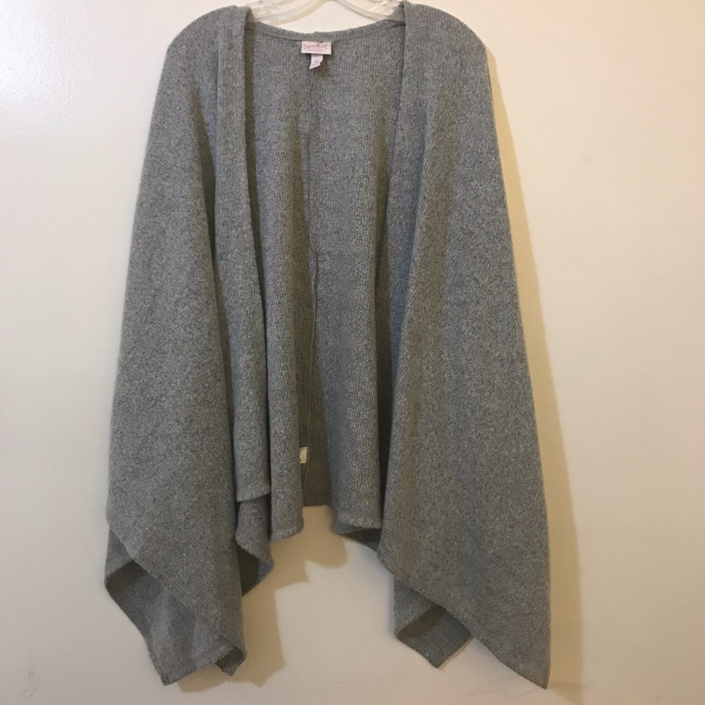 Ingrid & Isabel maternity cardigan